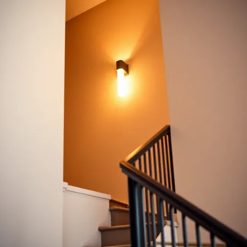 Nowoczesna Lampa Na Klatkę Schodową